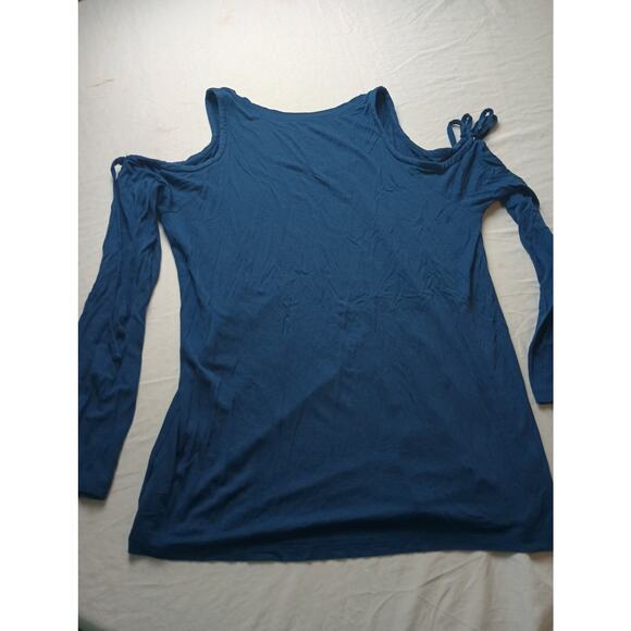 Torrid Super Soft Knits Blue Cold Shoulder Long sleeve Pullon Top Blouse 0/Large - Picture 3 of 3